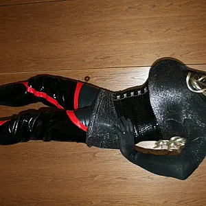 rubbermaid gallery image