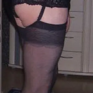Im MiniKleid Galeriebild
