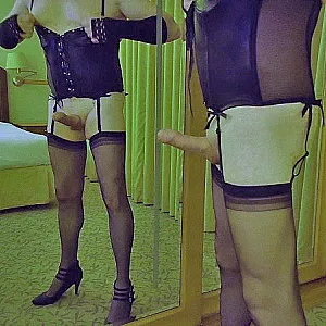 Prächtige Straps-Schwänze aus diesem Forum warten auf Eure Kommentare Galeriebild