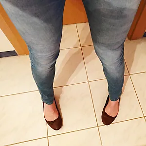 Heiße Skinny Jeans + neue Schuhe Galeriebild