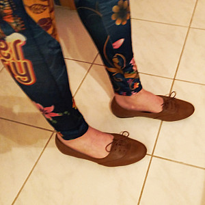 First image of demster21's Gallery - leggins and shoes