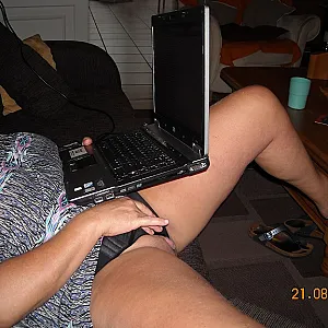 Womens and computers gallery image
