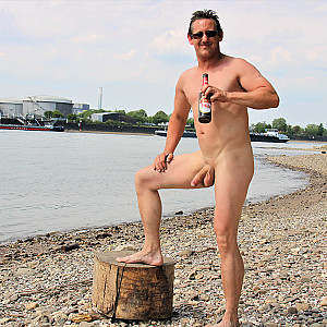 nudism gallery image