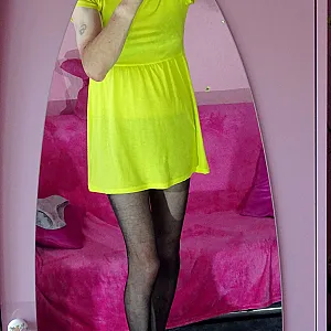 In Frauenkleidern werde ich immer ganz heiß Galeriebild