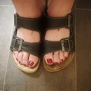 my feets gallery image