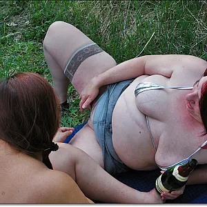hot outdoorfun gallery image