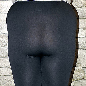 Sexy und geil in Leggins Galeriebild