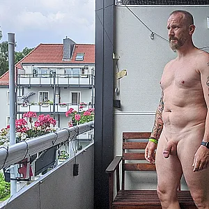 Hotel-Balkon und der eigene Balkon Galeriebild