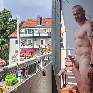 Hotel-Balkon und der eigene Balkon Galeriebild