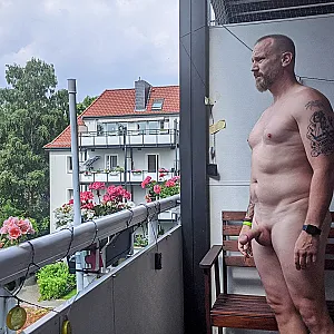 Hotel-Balkon und der eigene Balkon Galeriebild