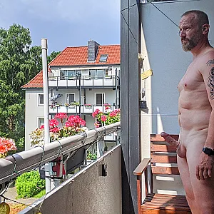 Hotel-Balkon und der eigene Balkon Galeriebild
