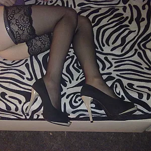 Hugh heels gallery image