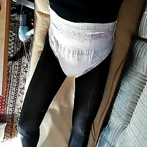 In Strumpfhose und Windel Galeriebild