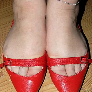 Das erste Bild von Paar0365's Galerie - Füße in verschiedenen Heels