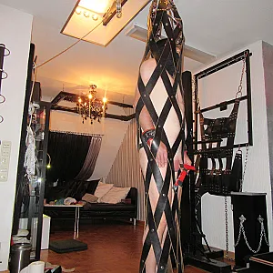 Sklavenhängen Galeriebild