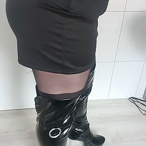 Das erste Bild von TV_Lea's Galerie - Neue Stiefel