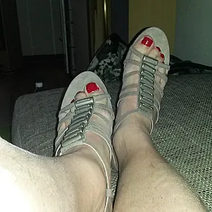 My feets gallery image