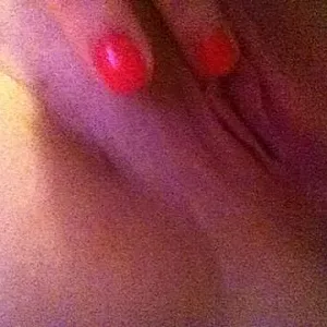 Pussy wants an hard dick! gallery image