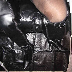 Amputated but horny gallery image