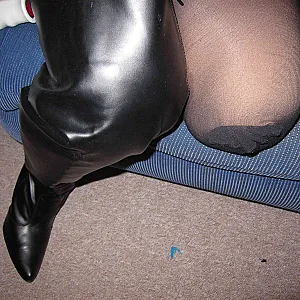 Amputated but horny gallery image
