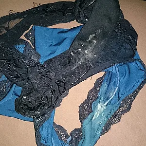 Höschen Slips Pantys von Vermieterin und Nachbarin Galeriebild