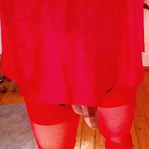 First image of dubi68's Gallery - Me in red
