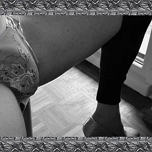 Black & Whit gallery image