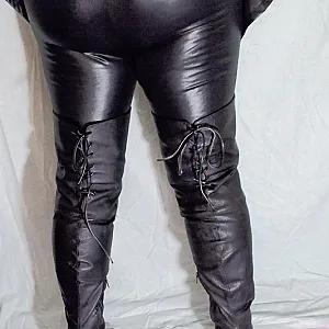 boots lover gallery image