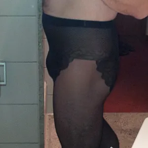 ich in strumpfhose und halterlose Galeriebild