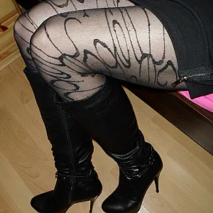Neues Kleid und neuer Rock Galeriebild