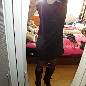 Neues Kleid und neuer Rock Galeriebild