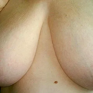 natural big tits Galeriebild
