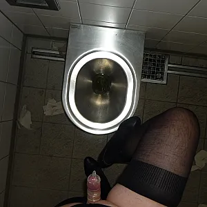 Rastplatz WC und im Auto Galeriebild