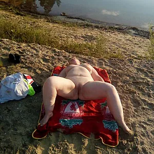 First image of su_fremdeHaut's Gallery - At a Lake