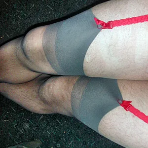 Strapse, Damenwäsche, Nylons Galeriebild