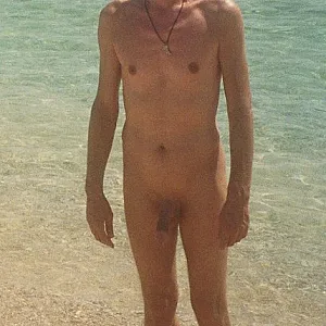 First image of robbie06's Gallery - relaxed in the holiday