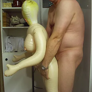Das erste Bild von andreas789's Galerie - Püppchen...