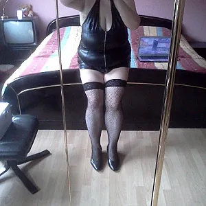 ich   in  meinen  neuen  Outfit ... Galeriebild