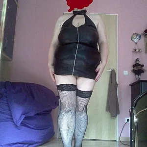 ich   in  meinen  neuen  Outfit ... Galeriebild