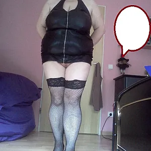 ich   in  meinen  neuen  Outfit ... Galeriebild