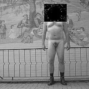 education and presentation of a slave gallery image