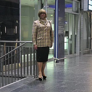 Am 19.06.2016 Nachts im Messe Bahnhof Laatzen Galeriebild