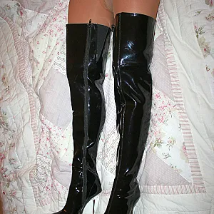 Almost naked in Overknees gallery image