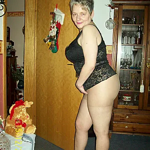 Annis hot Body!! gallery image