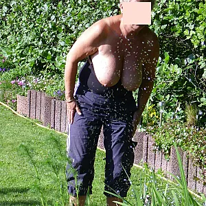a walk in the garden gallery image
