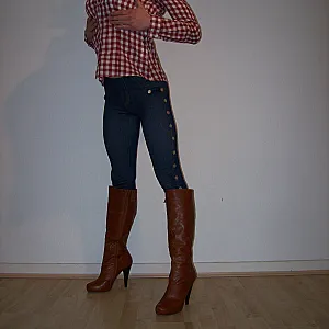 Das erste Bild von devbiboy85's Galerie - Cowgirl Chantal