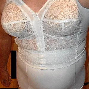 Bodice and sanitary napkins 2 gallery image