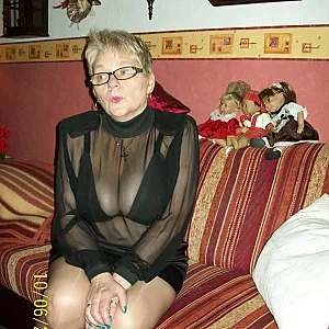 Nylons and Heels for better feelings gallery image