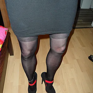 Naht-FSH und Heels Galeriebild
