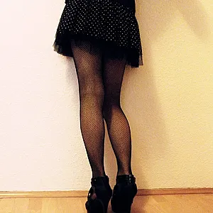 First image of rhund2's Gallery - Nylons&Highheels